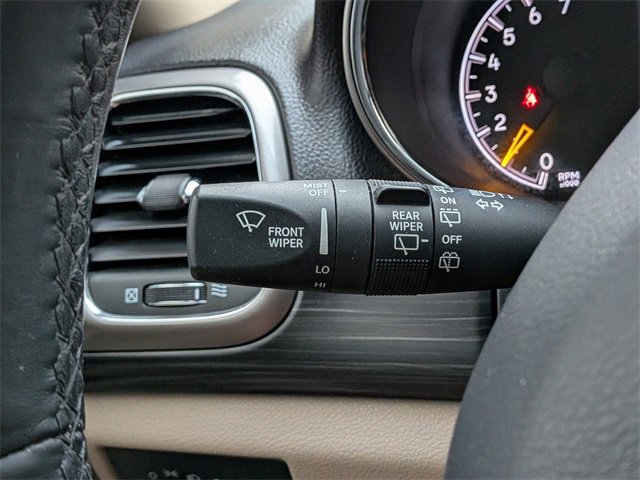 Used 2019 Jeep Grand Cherokee Laredo image 29