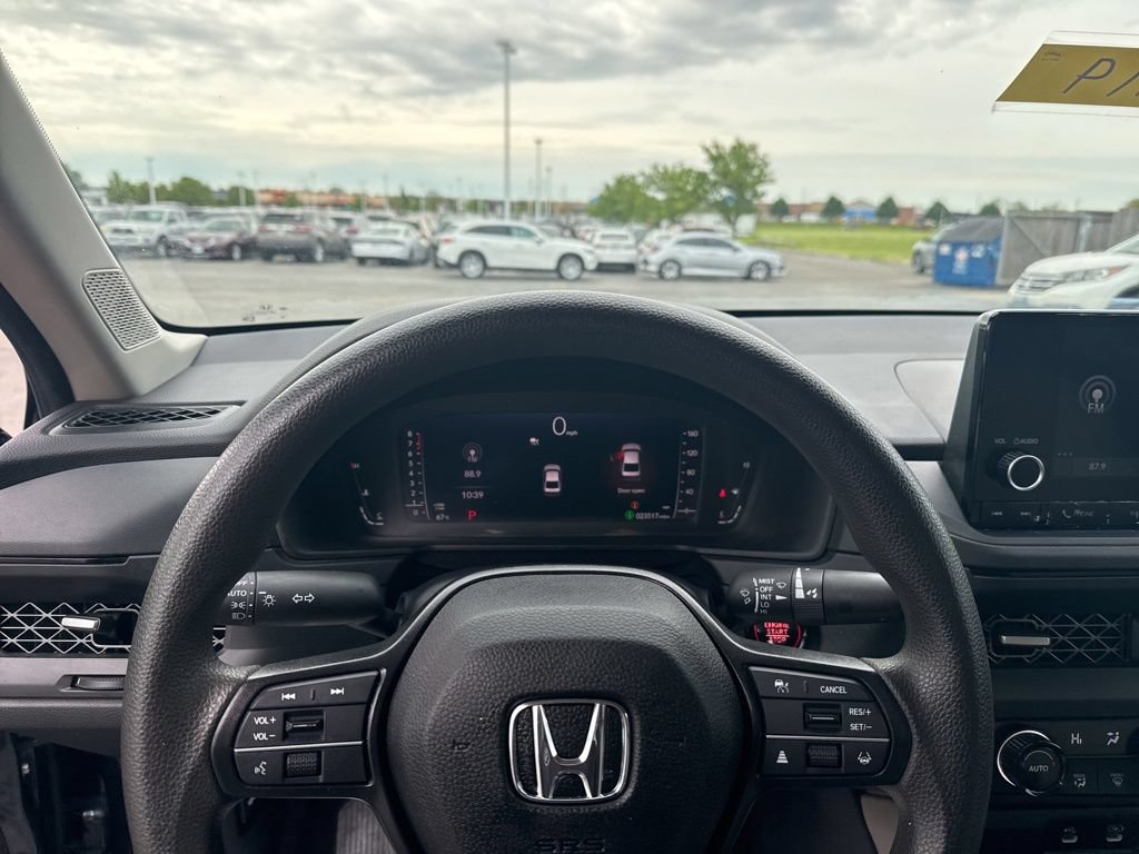 Used 2025 Honda Accord SE image 12