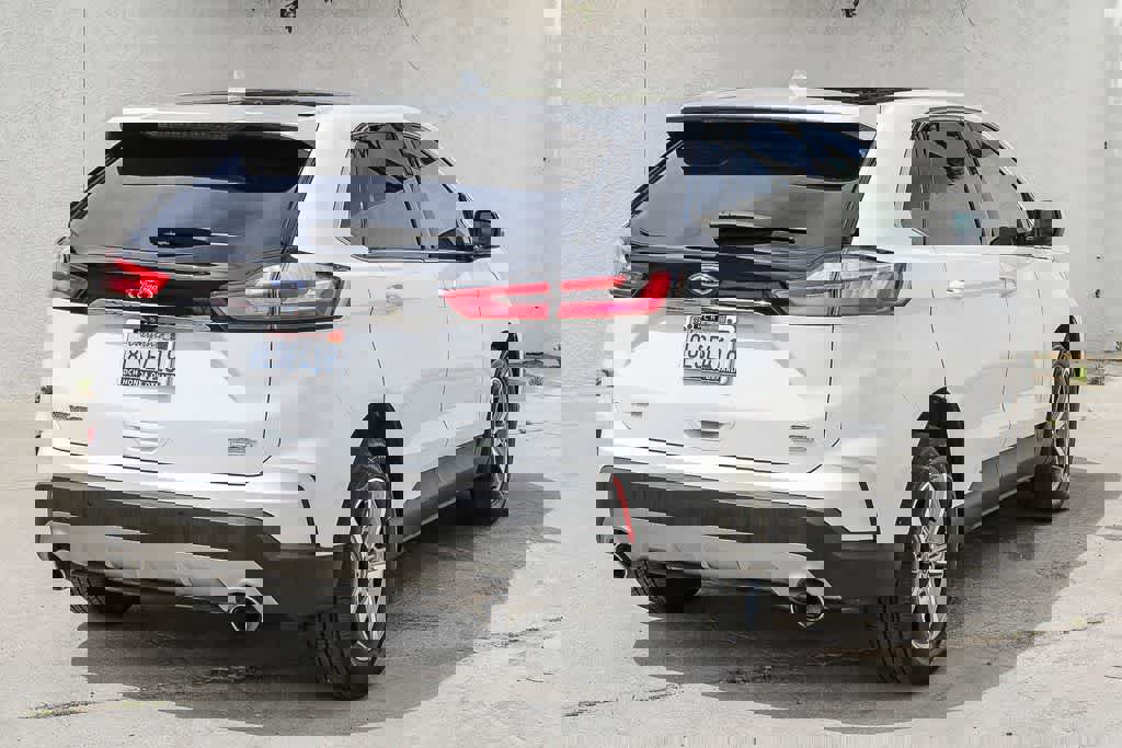 Used 2019 Ford Edge SEL w/ Equipment Group 201A image 7