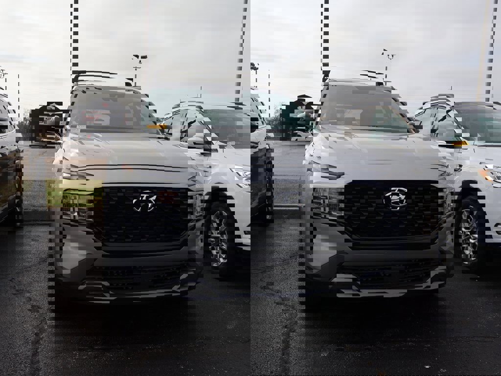 Used 2023 Hyundai Santa Fe XRT w/ Cargo Package image 2