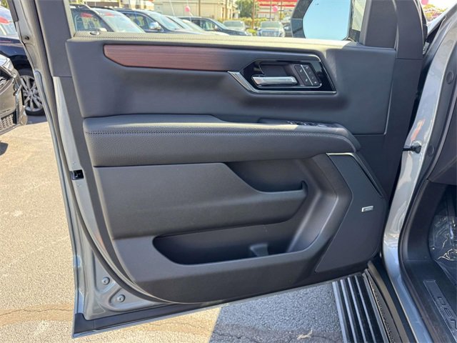 New 2026 GMC Yukon Denali image 5