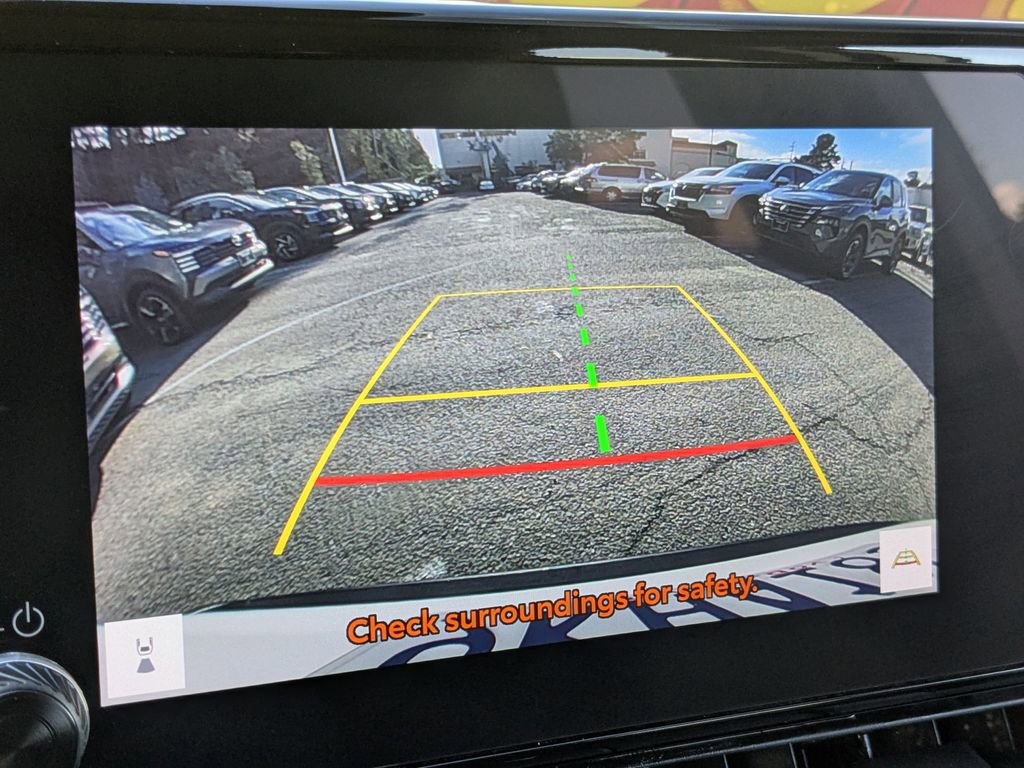 Used 2024 Toyota RAV4 XLE FWD image 20