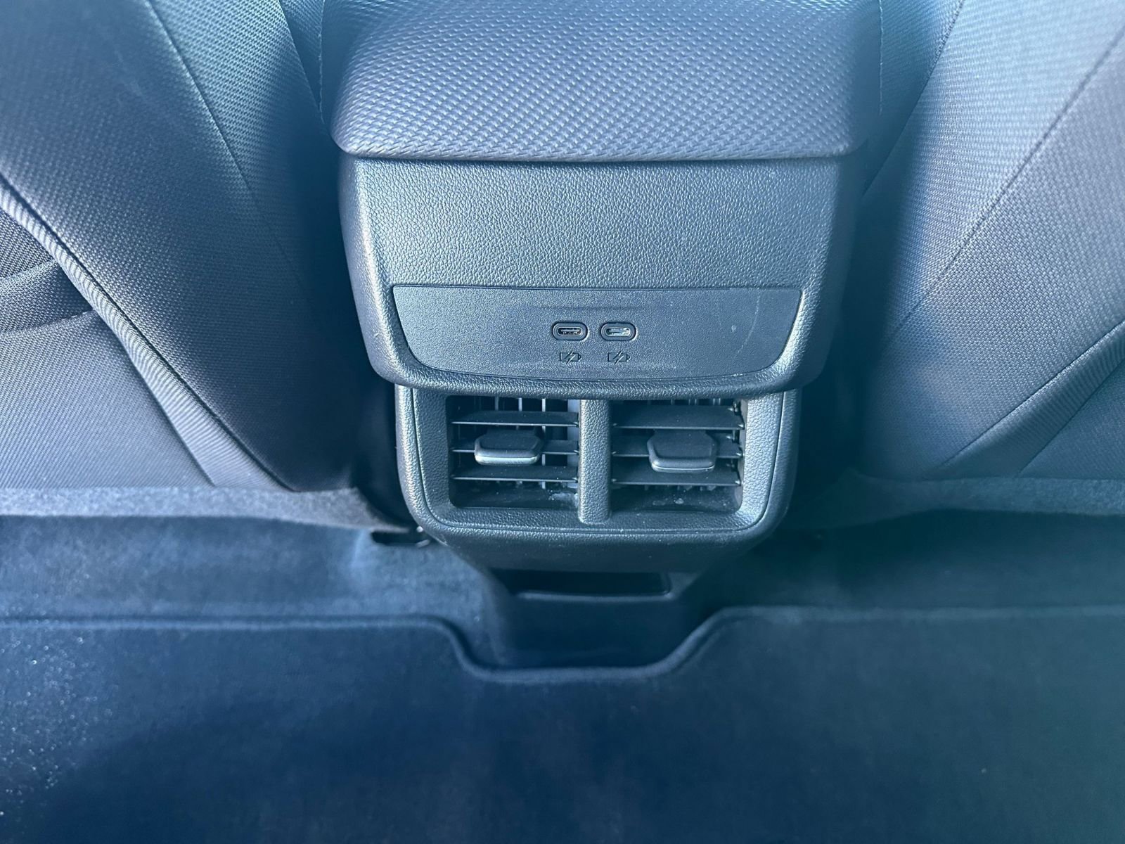 Used 2025 Chevrolet Equinox LT image 23