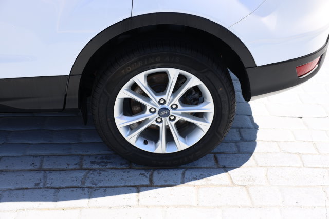 Used 2019 Ford Escape SEL AWD/4WD image 40