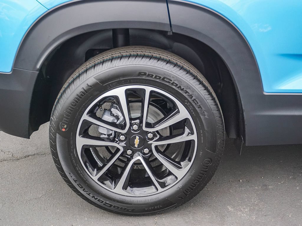 New 2026 Chevrolet TrailBlazer LT w/ LT Cold Weather Package FWD image 8