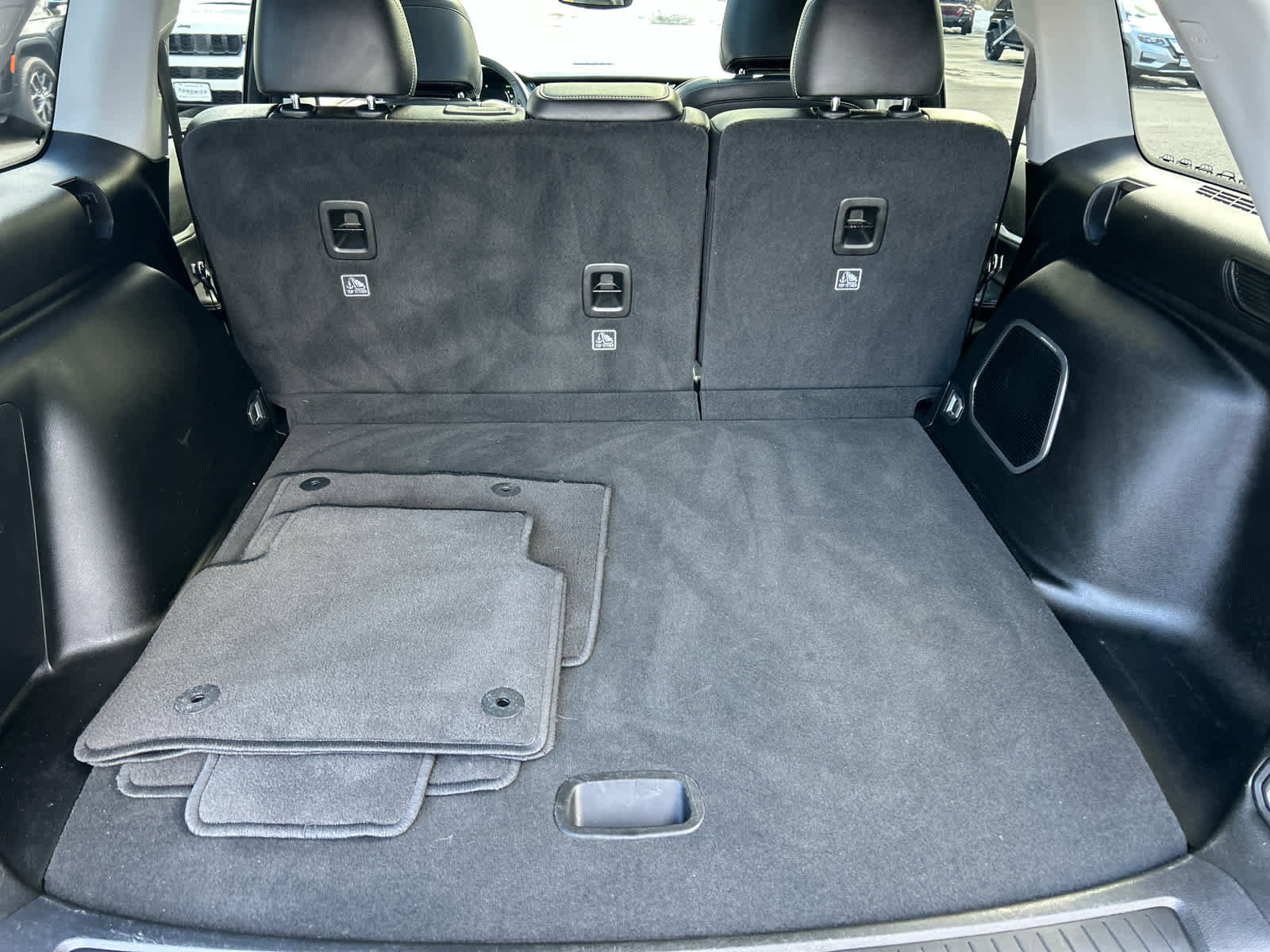 Used 2023 Jeep Grand Cherokee 4WD 4xe image 45