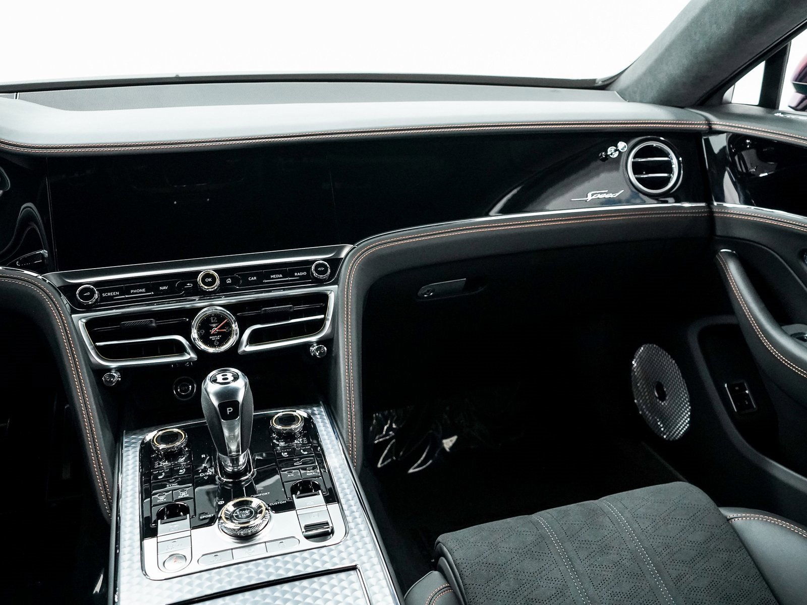 New 2025 Bentley Flying Spur Plug-In Hybrid image 30