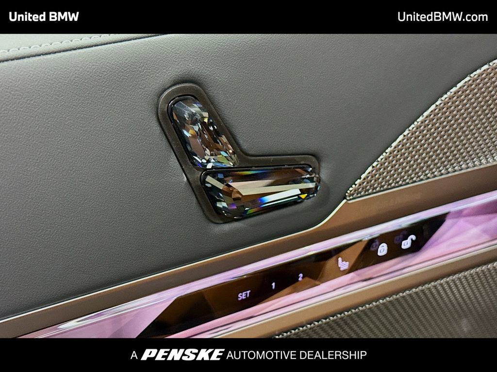 New 2026 BMW 740i w/ Premium Package RWD image 3