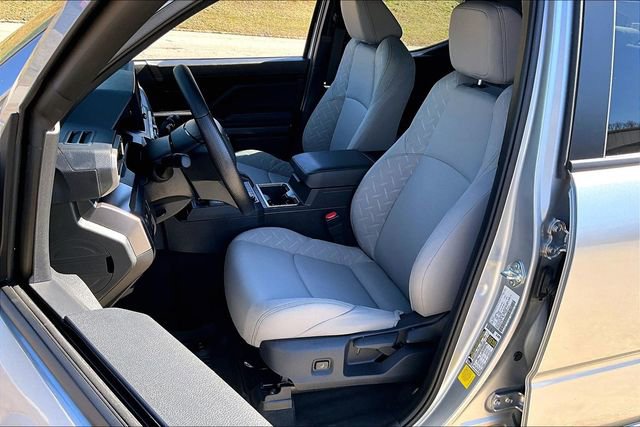 Used 2025 Toyota Tacoma SR5 image 18