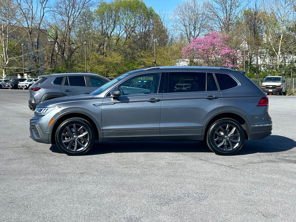 Used 2023 Volkswagen Tiguan SE FWD image 4