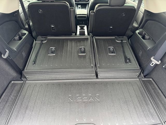 New 2026 Nissan Pathfinder Platinum image 25