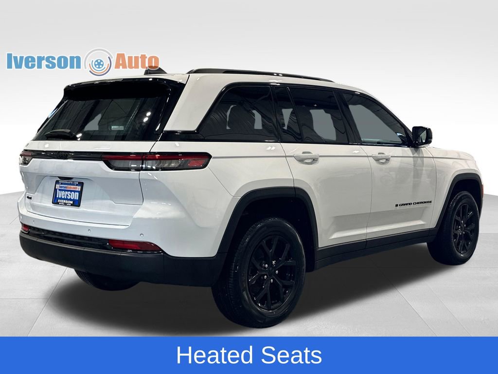Used 2025 Jeep Grand Cherokee Altitude AWD/4WD image 10