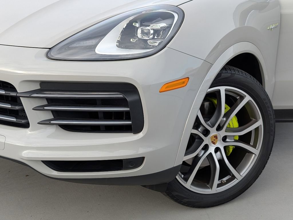 Certified 2022 Porsche Cayenne E-Hybrid image 10
