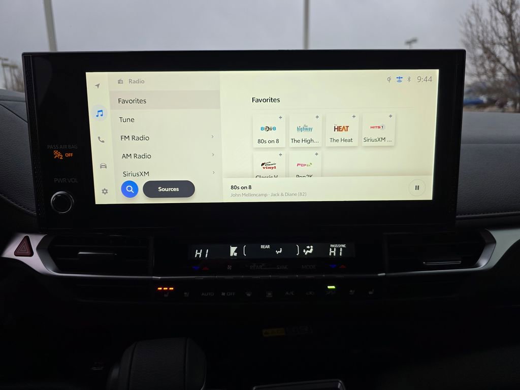 Used 2025 Toyota Sienna Platinum image 16