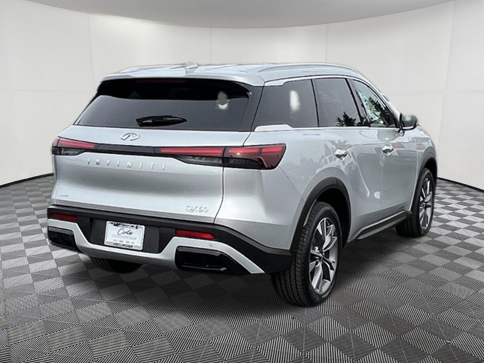 Used 2023 INFINITI QX60 Luxe image 6