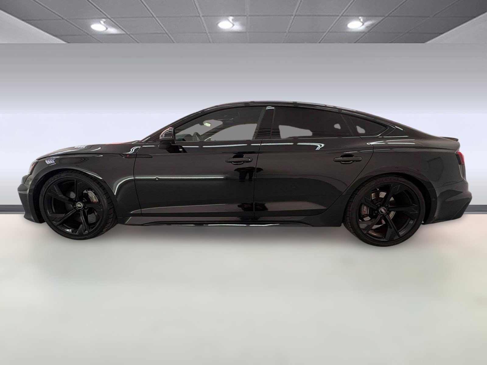 Used 2022 Audi RS 5 Sportback w/ Dynamic Plus Package image 2