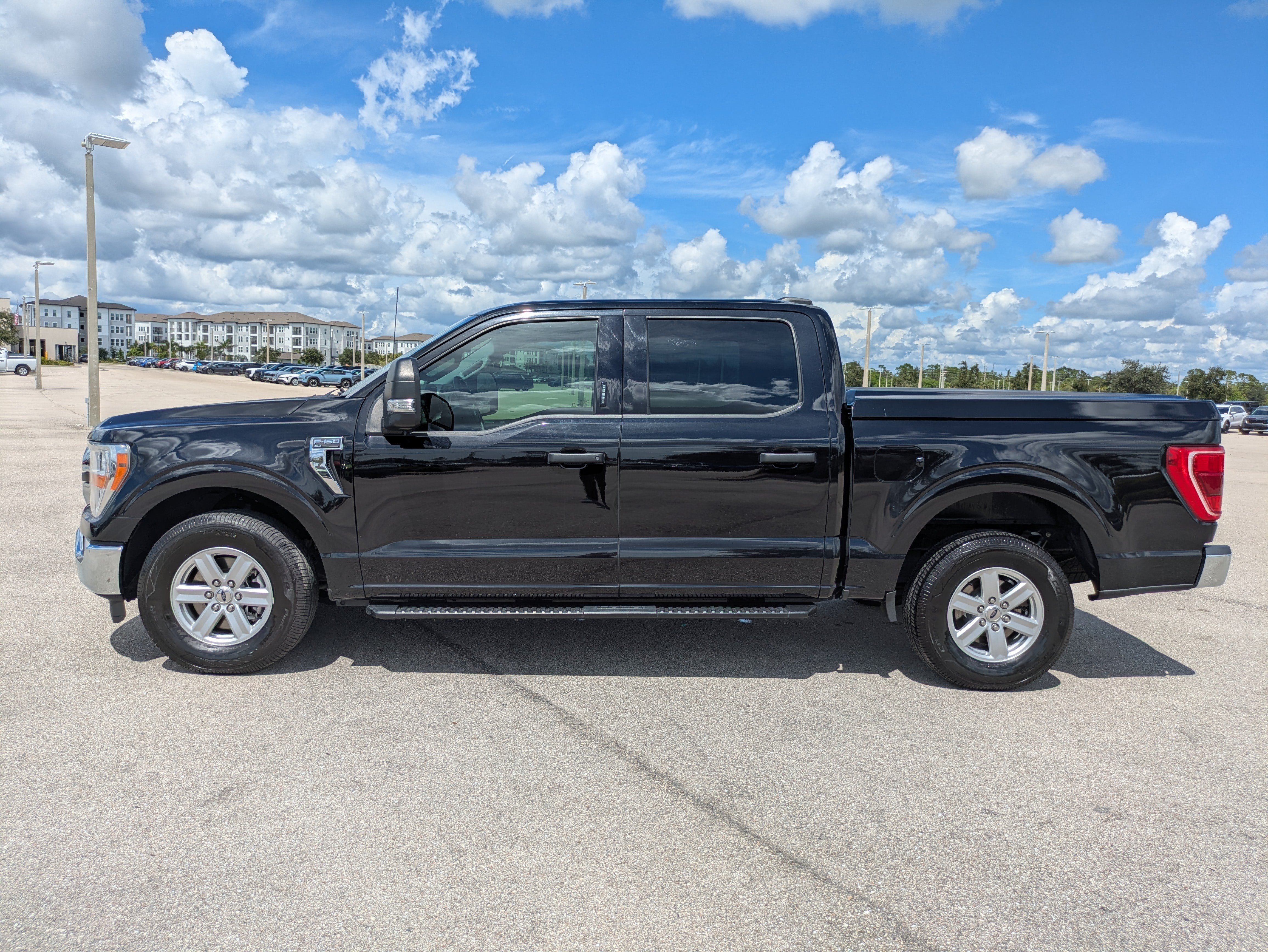 Used 2022 Ford F150 2WD SuperCrew image 7