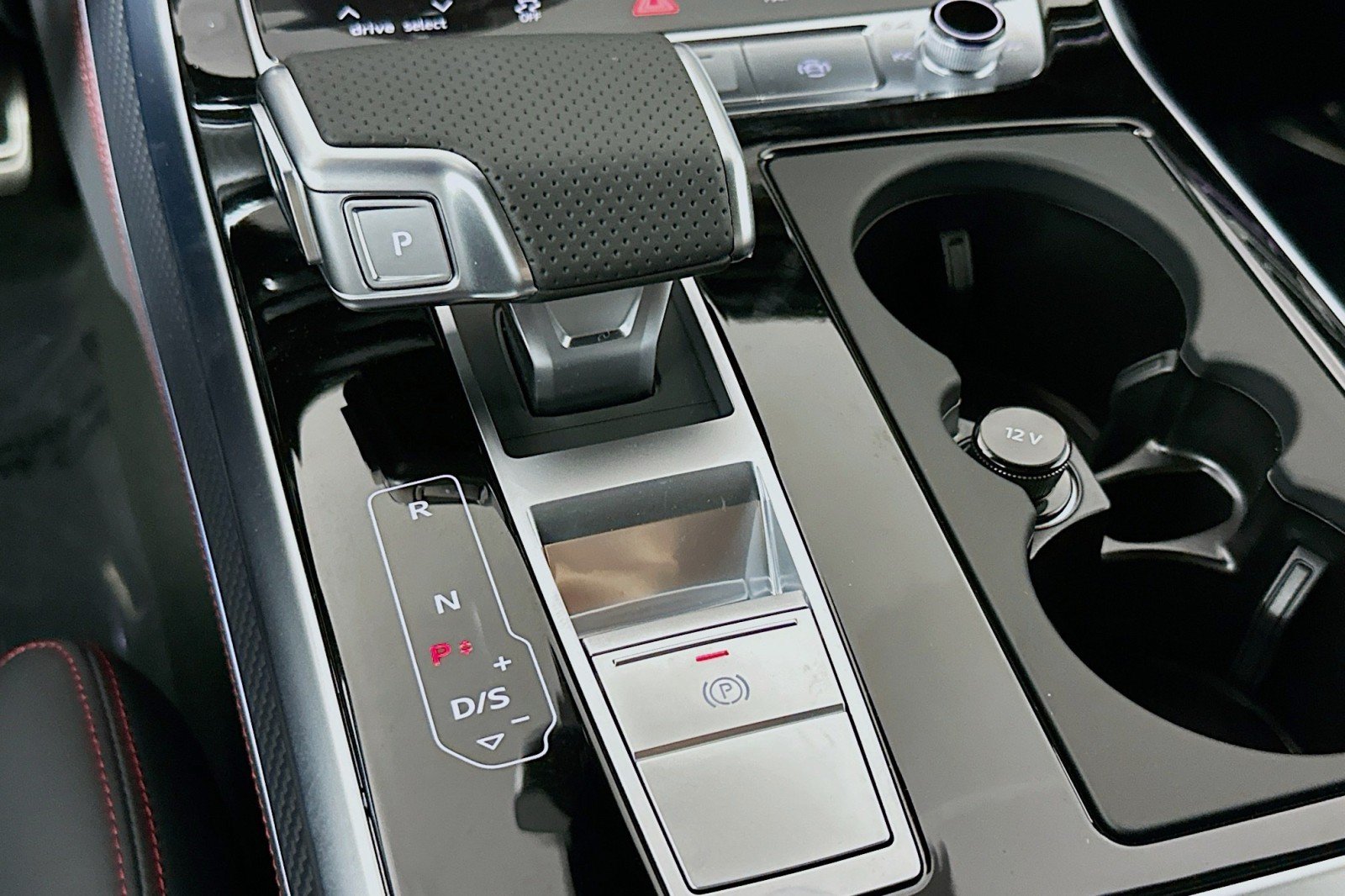 New 2026 Audi SQ8 Prestige AWD/4WD image 7
