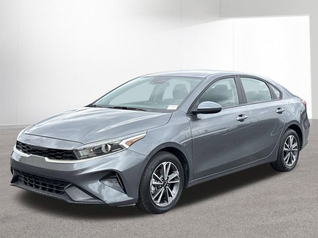 Used 2024 Kia Forte LXS image 32