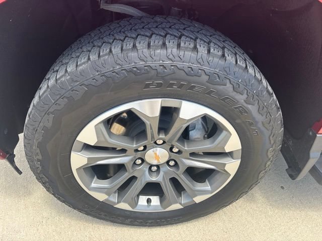 Used 2025 Chevrolet Silverado 1500 High Country AWD/4WD image 48