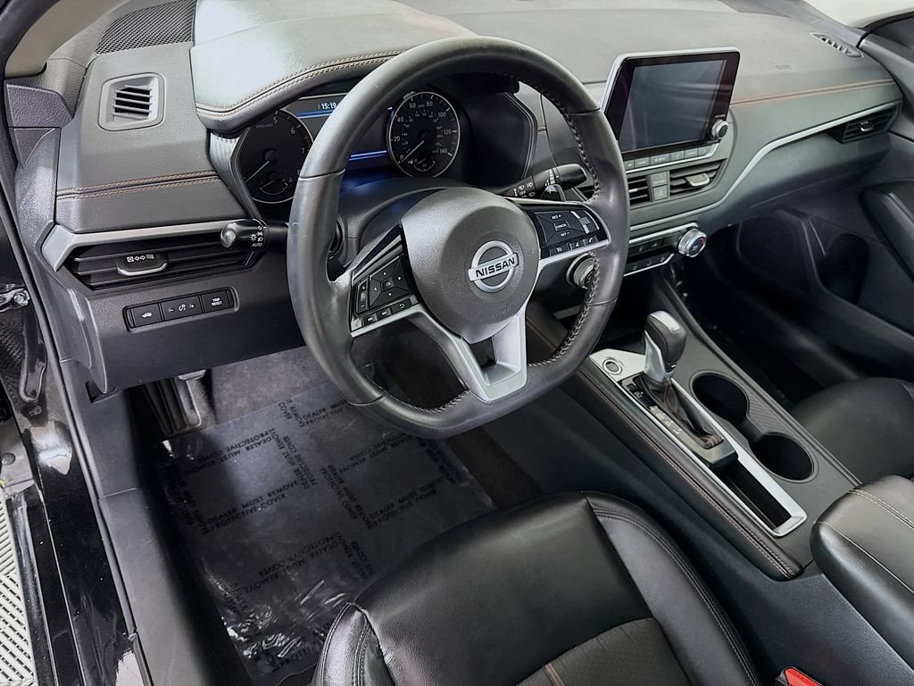 Used 2021 Nissan Altima 2.5 SR FWD image 16