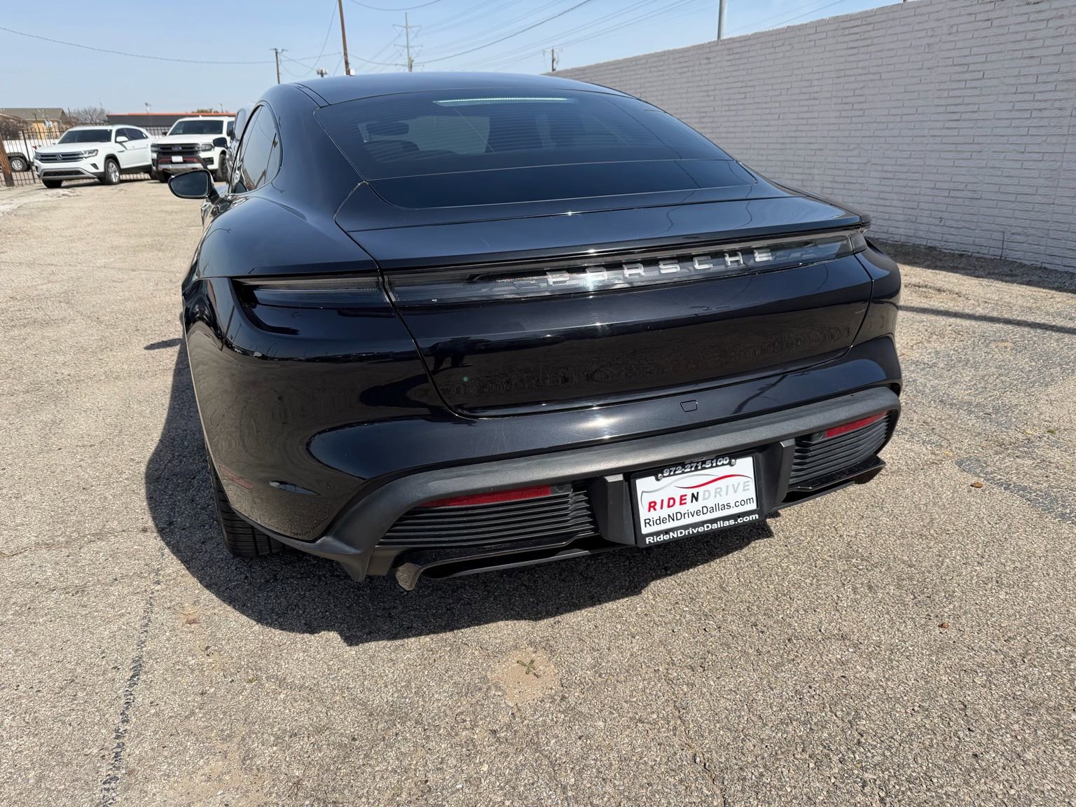 Used 2020 Porsche Taycan Turbo image 5