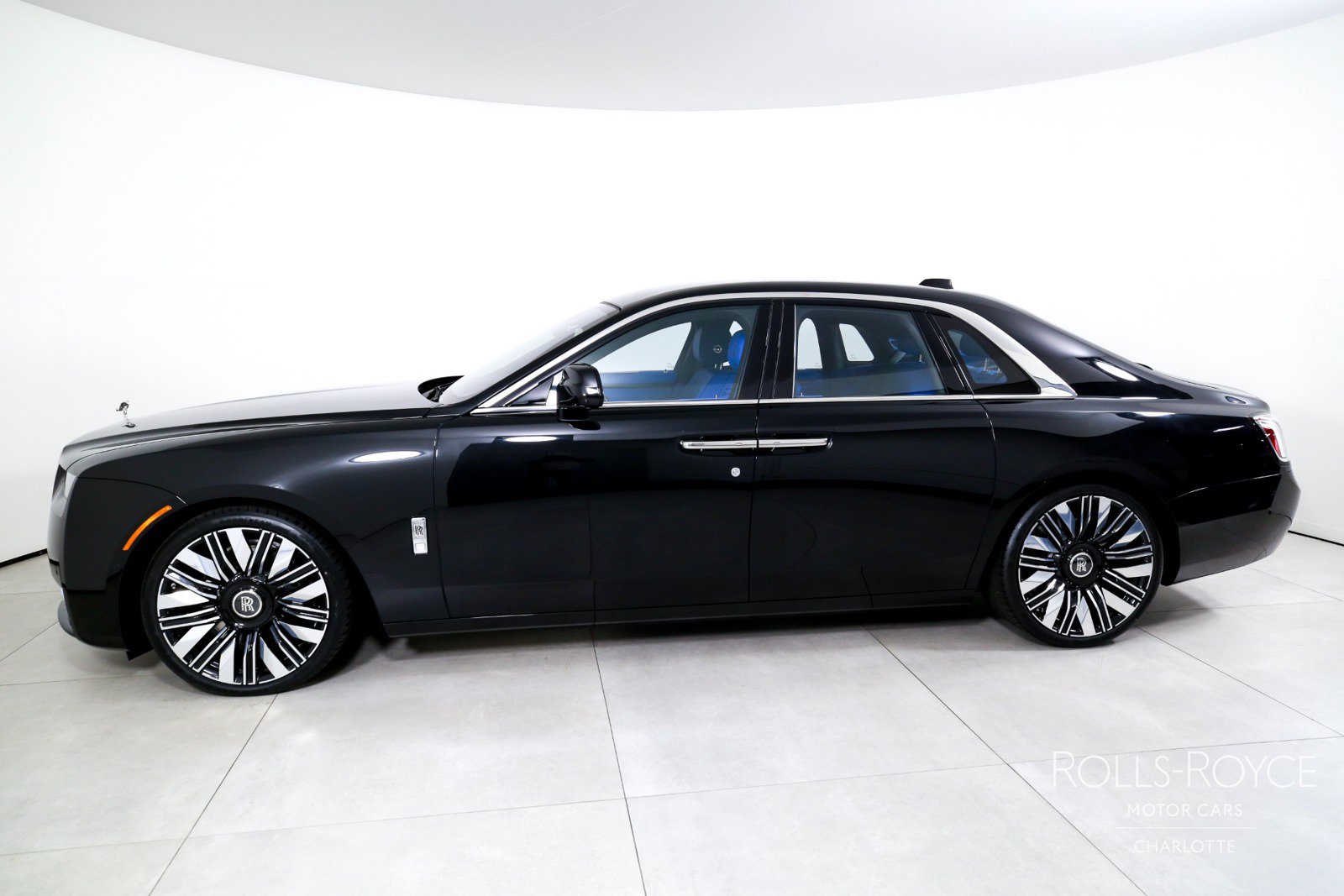 New 2027 Rolls-Royce Ghost AWD/4WD image 3