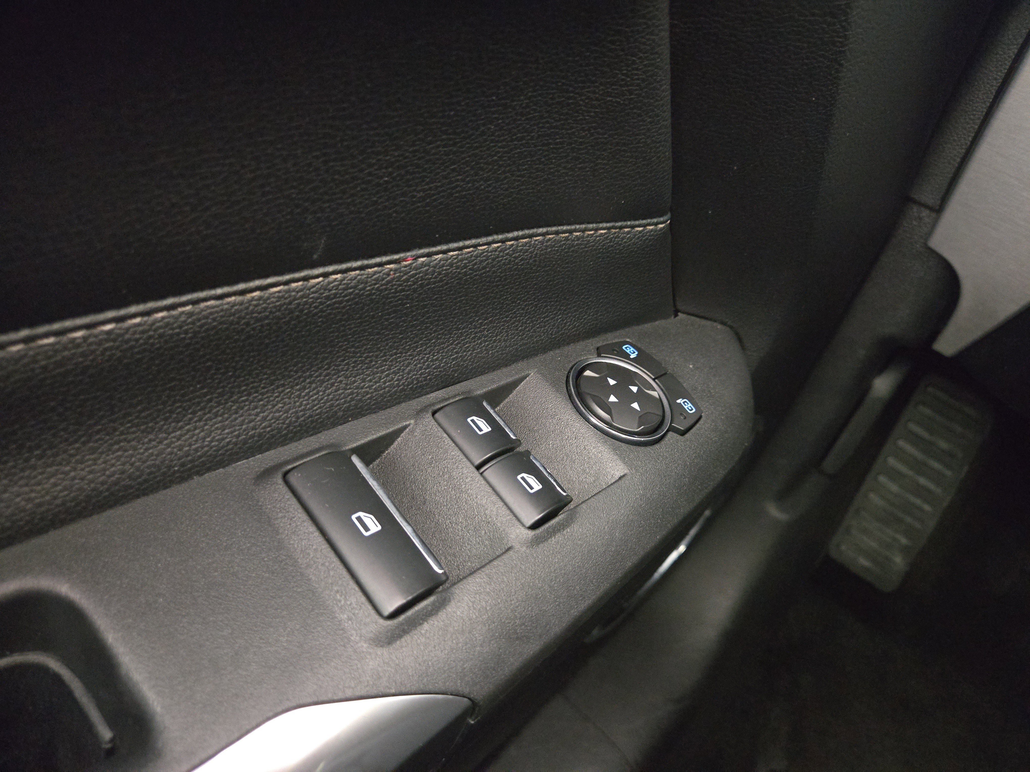 Used 2017 Ford Mustang GT Premium w/ Equipment Group 401A image 29