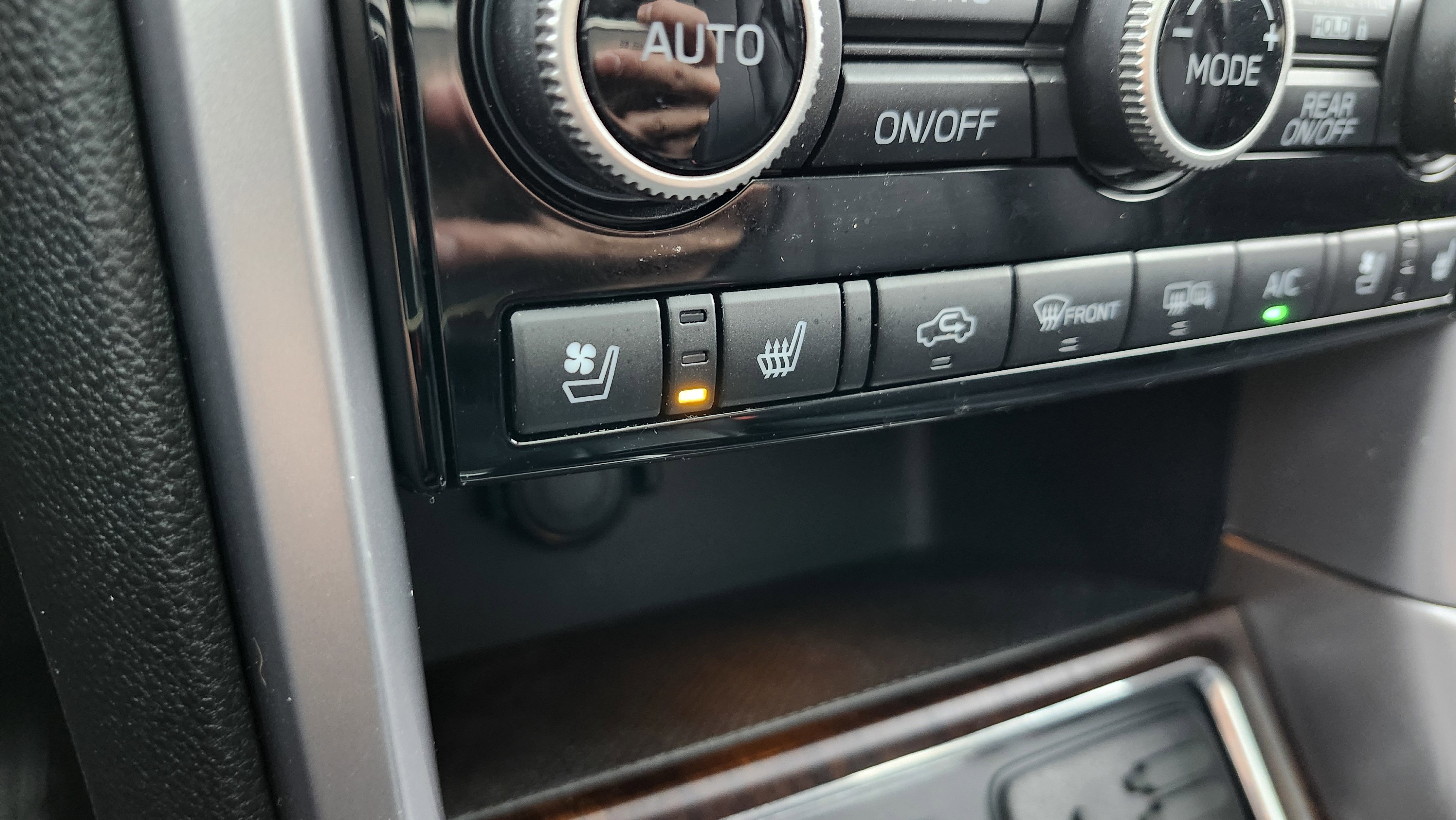 Used 2022 Subaru Ascent Touring w/ Popular Package #2A image 7