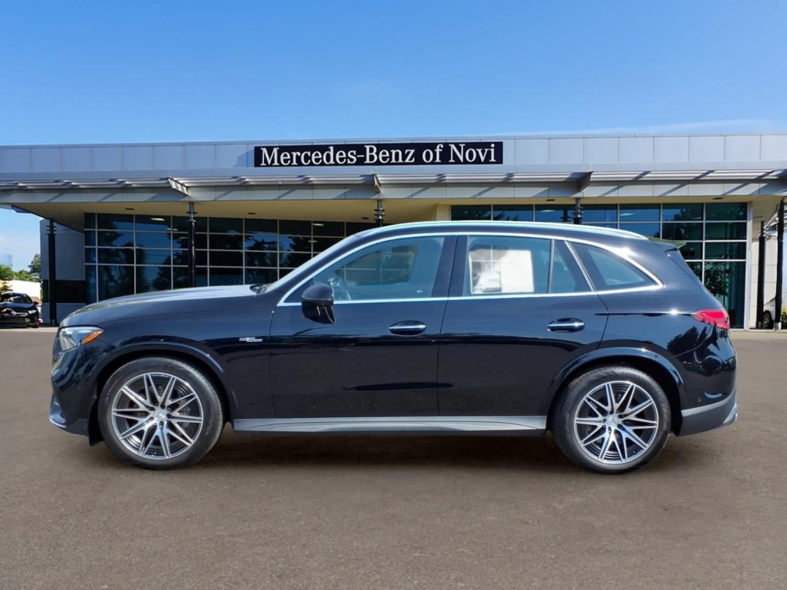 Certified 2024 Mercedes-Benz GLC 43 AMG 4MATIC image 2