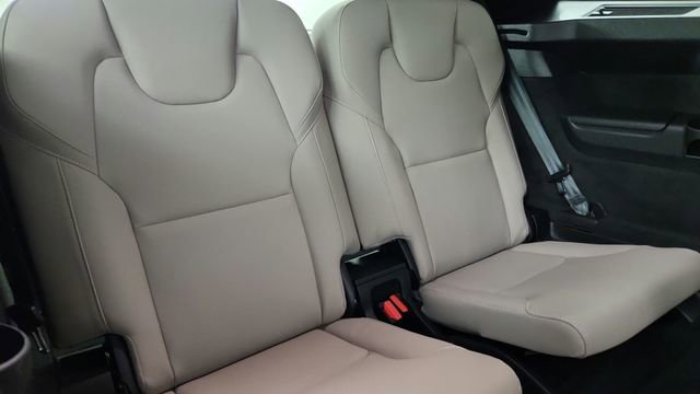 Certified 2026 Volvo XC90 B6 Plus w/ Protection Package Premier AWD/4WD image 34
