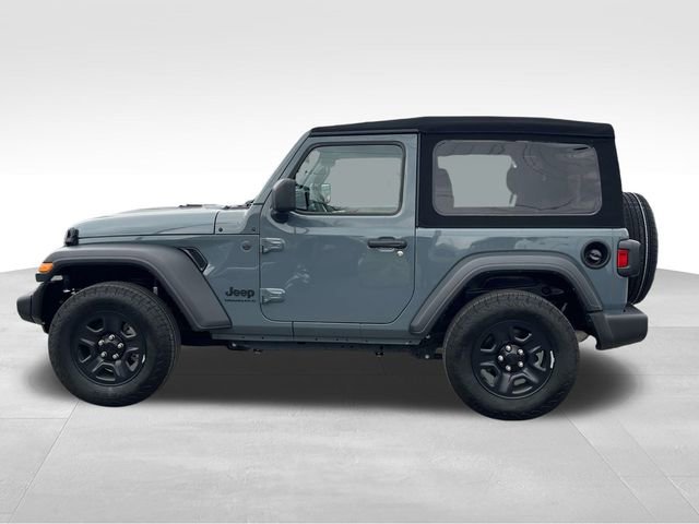 Used 2024 Jeep Wrangler Sport image 4