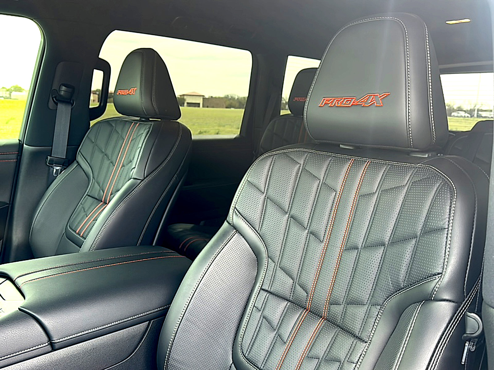 Used 2025 Nissan Armada PRO-4X image 14