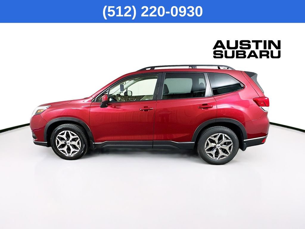 Used 2024 Subaru Forester Premium image 5