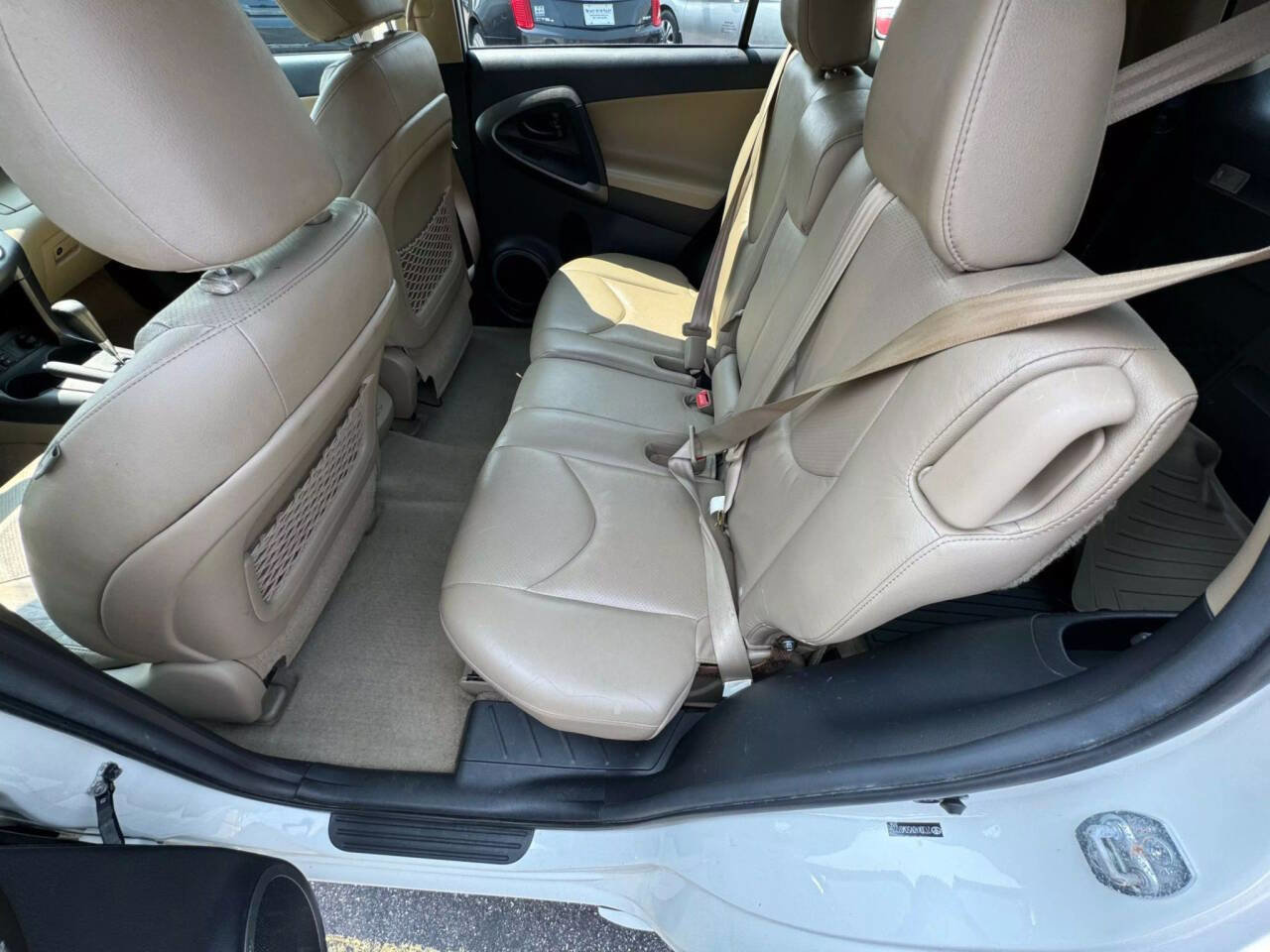 Used 2012 Toyota RAV4 Limited image 16