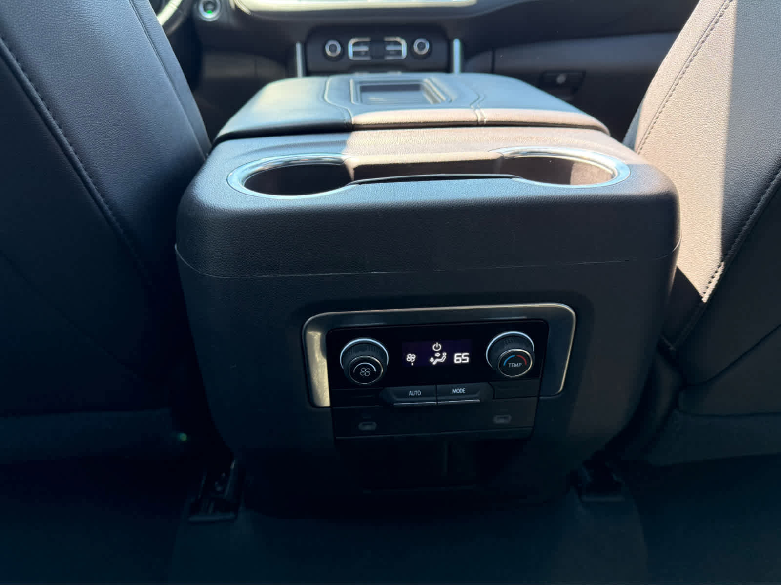 Used 2021 Chevrolet Tahoe Z71 AWD/4WD image 29