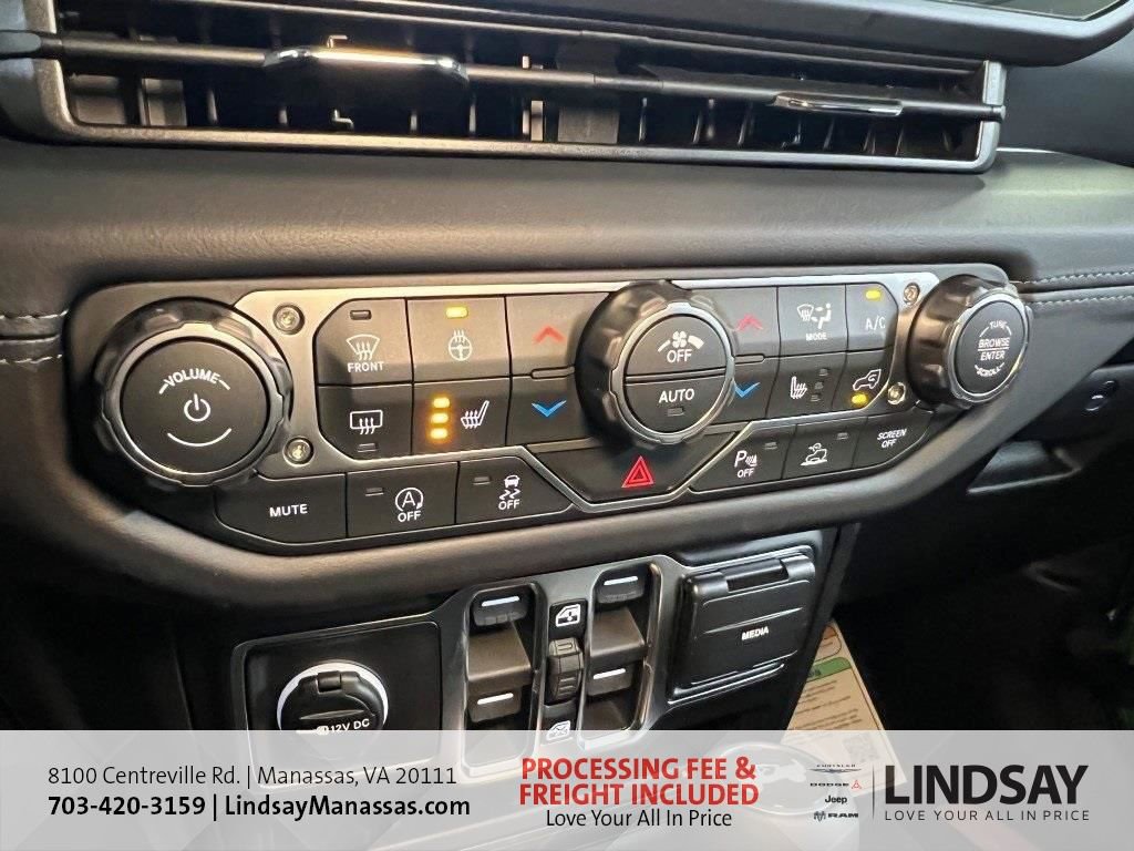 New 2026 Jeep Wrangler Unlimited Sahara AWD/4WD image 48