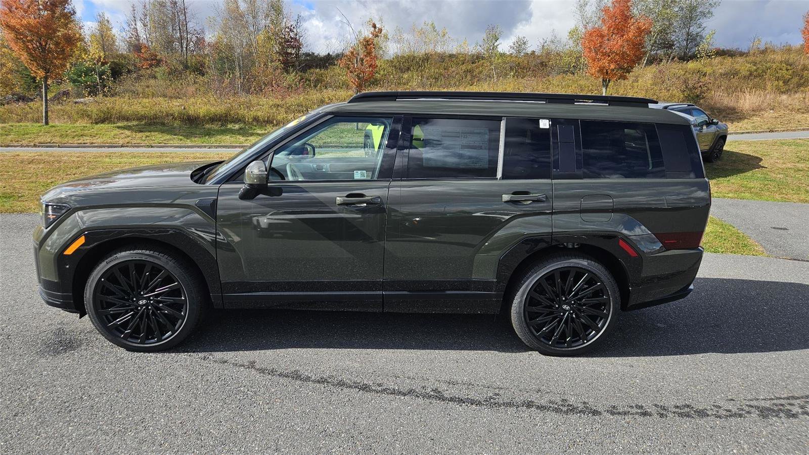 Used 2024 Hyundai Santa Fe Calligraphy image 4