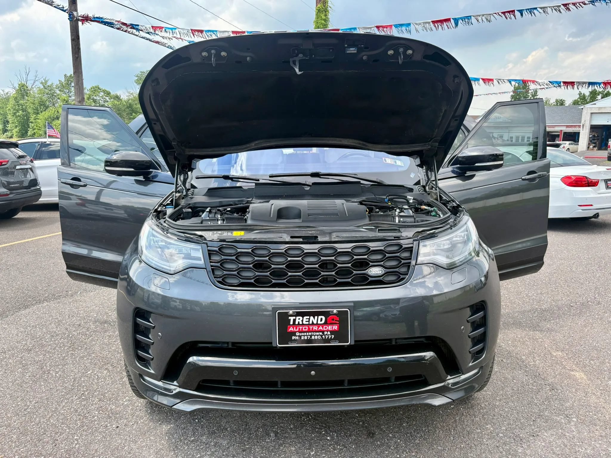 Used 2022 Land Rover Discovery S R-Dynamic AWD/4WD image 9