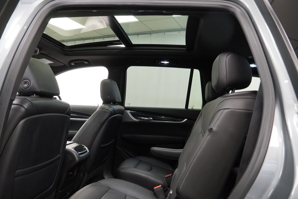 Certified 2023 Cadillac XT6 Premium Luxury AWD/4WD image 15