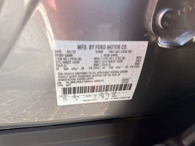 Certified 2022 Lincoln Aviator Black Label w/ Class IV Trailer Tow Package AWD/4WD image 35