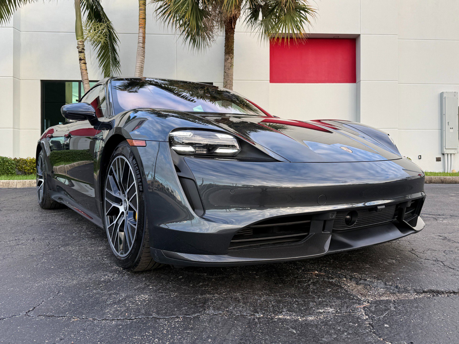 Used 2020 Porsche Taycan Turbo S image 5