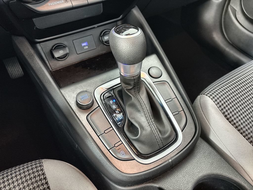 Used 2022 Hyundai Kona SE FWD image 20