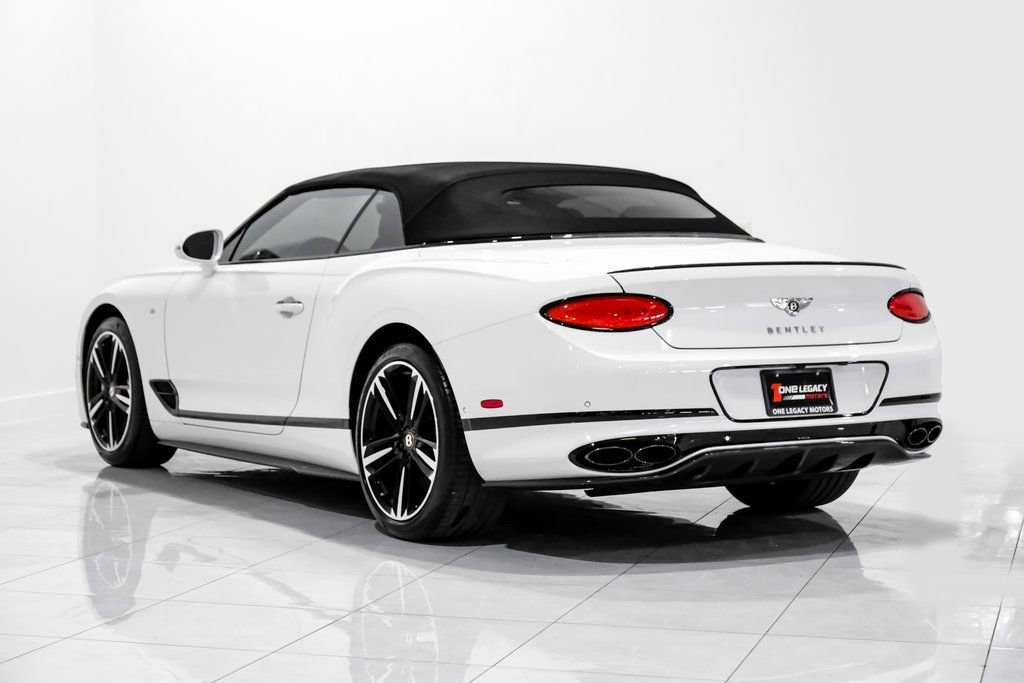 Used 2020 Bentley Continental GT image 11