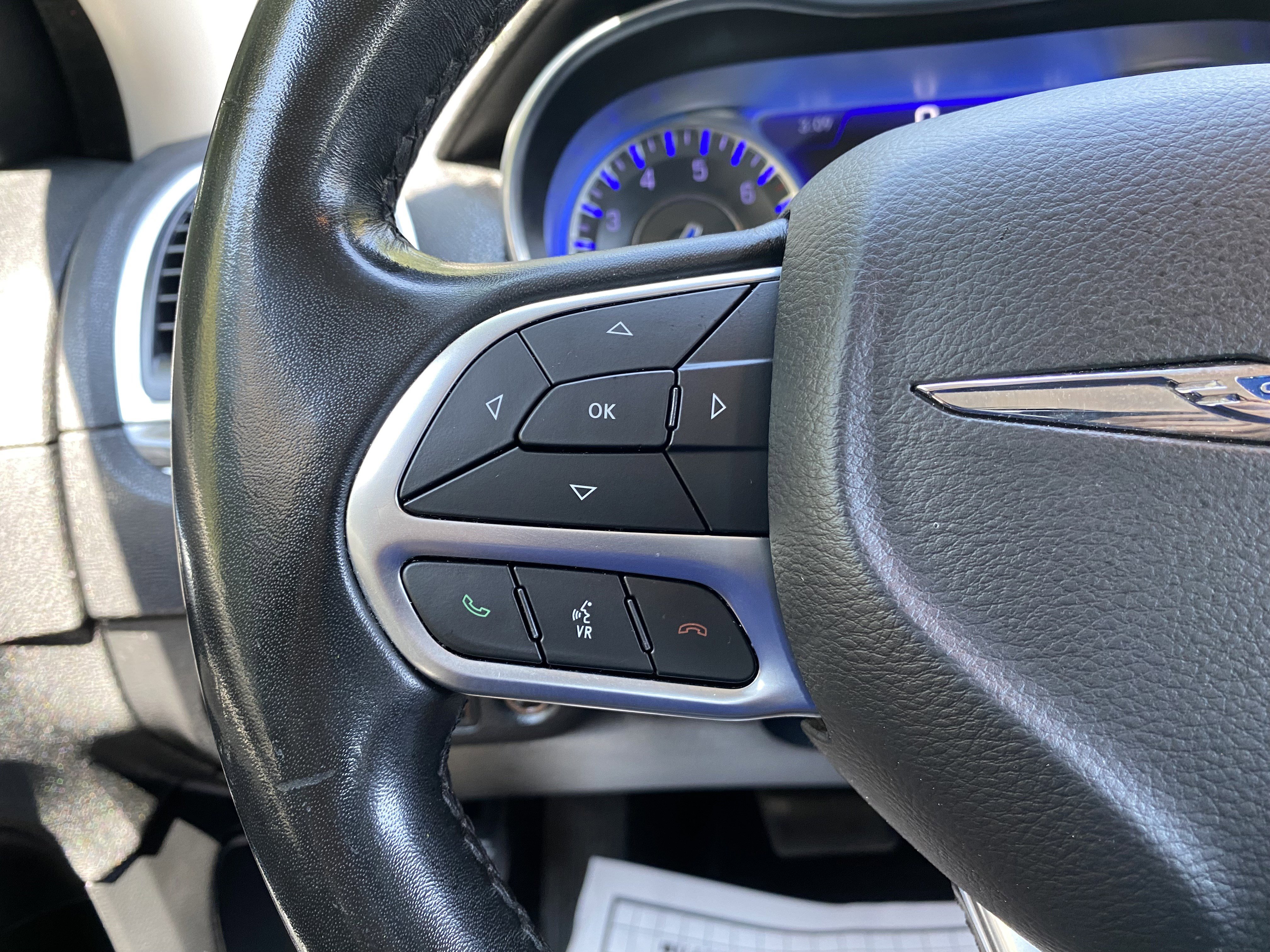 Used 2020 Chrysler 300 Touring w/ Sport Appearance Package image 19