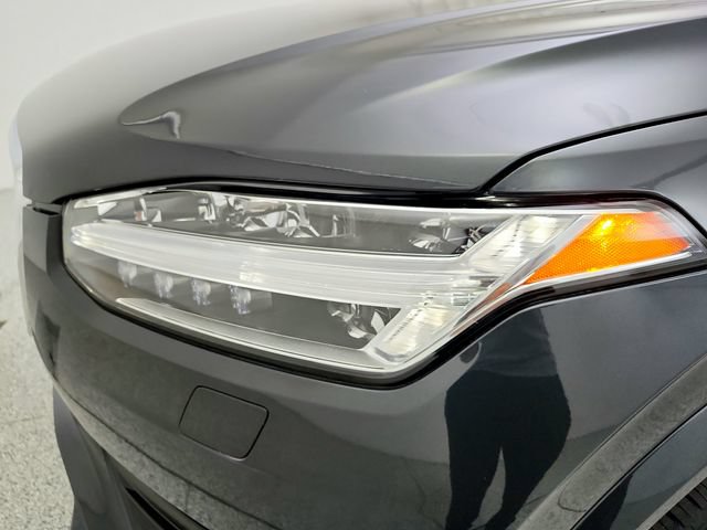 Used 2021 Volvo XC90 T6 Momentum w/ Climate Package AWD/4WD image 38