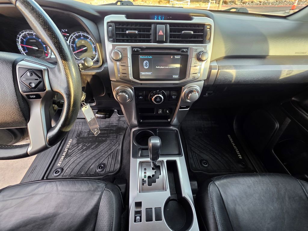 Used 2015 Toyota 4Runner SR5 image 17