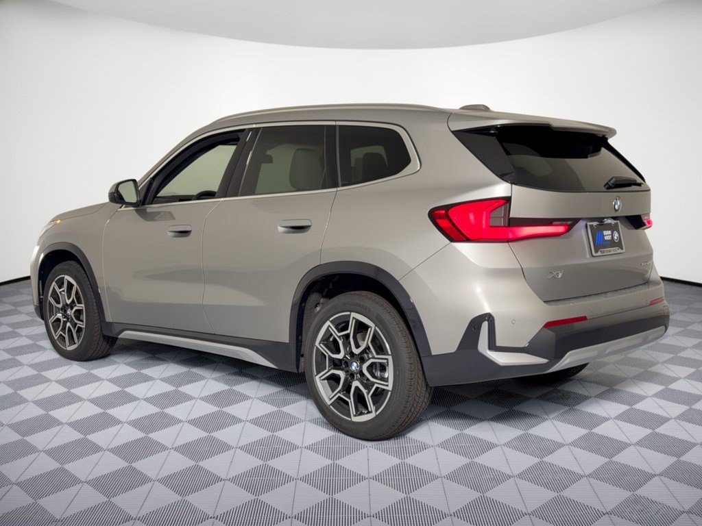 New 2027 BMW X1 xDrive28i AWD/4WD image 3