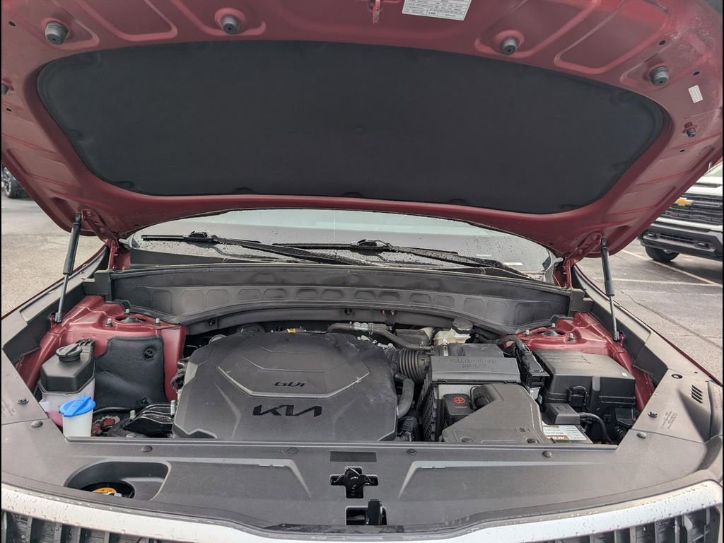 Used 2023 Kia Telluride EX w/ EX Captain's Chair Package image 24