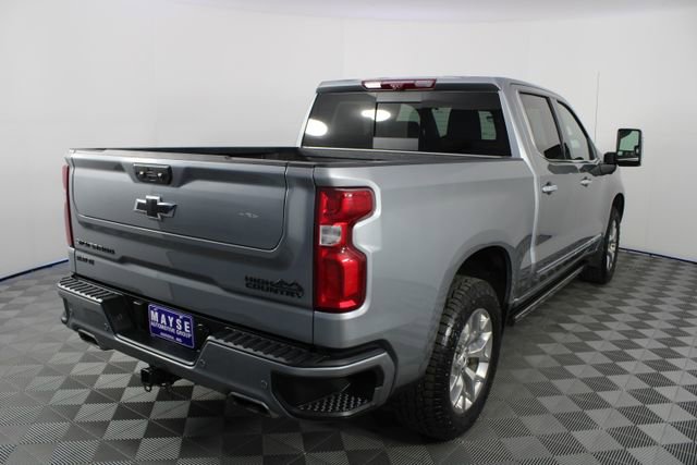Used 2023 Chevrolet Silverado 1500 High Country w/ High Country Premium Package image 29